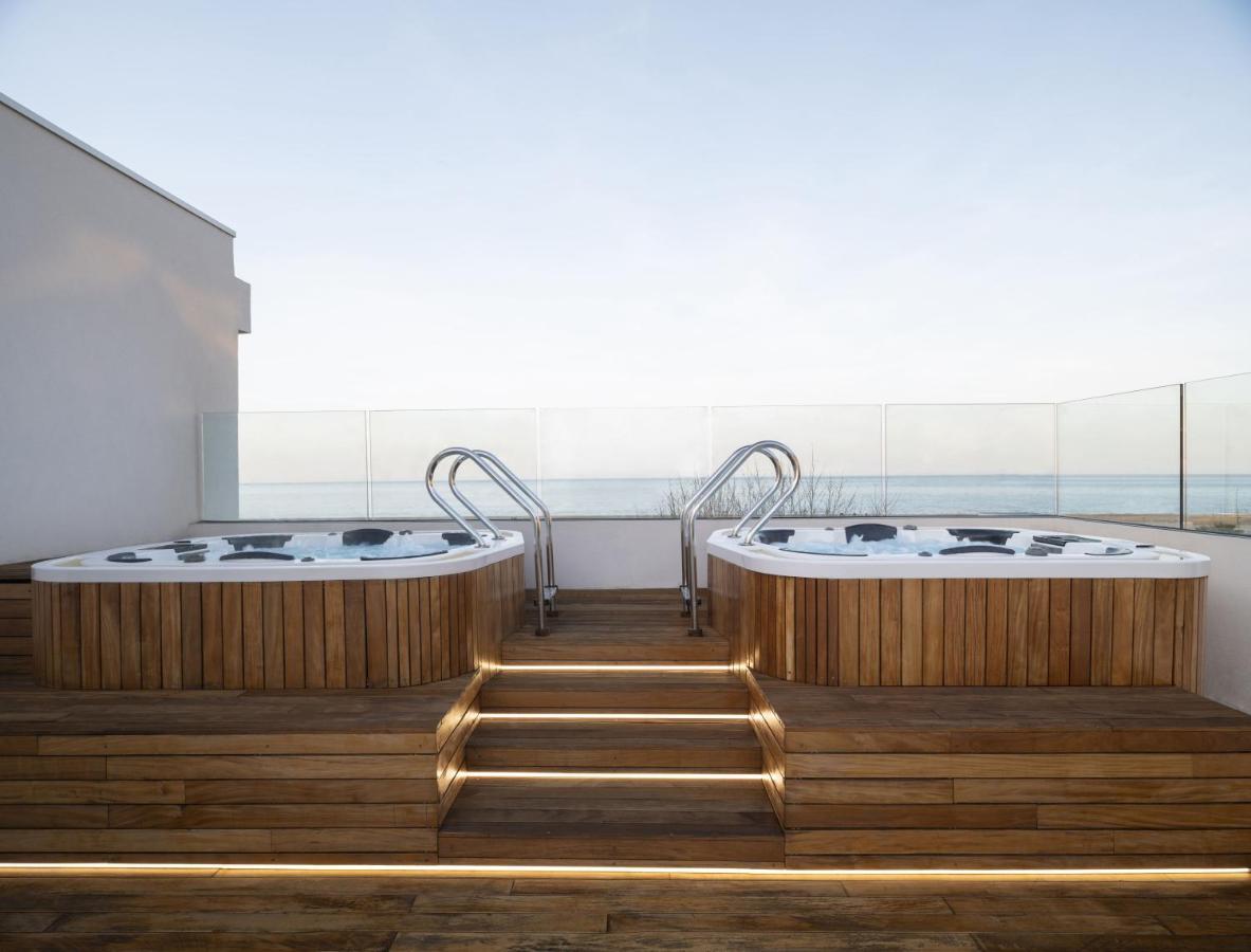 One Design Hotel Rimini Exteriör bild