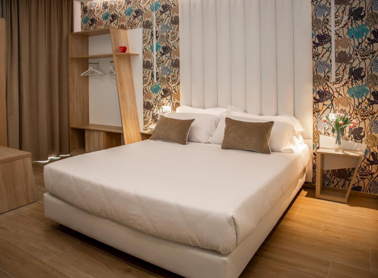 One Design Hotel Rimini Exteriör bild